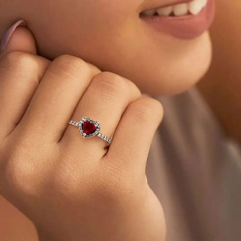 Zirkon Glänzender Liebesherzring für Frauen