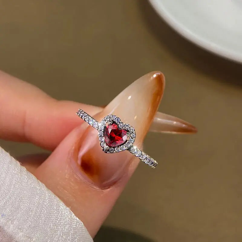 Zirkon Glänzender Liebesherzring für Frauen